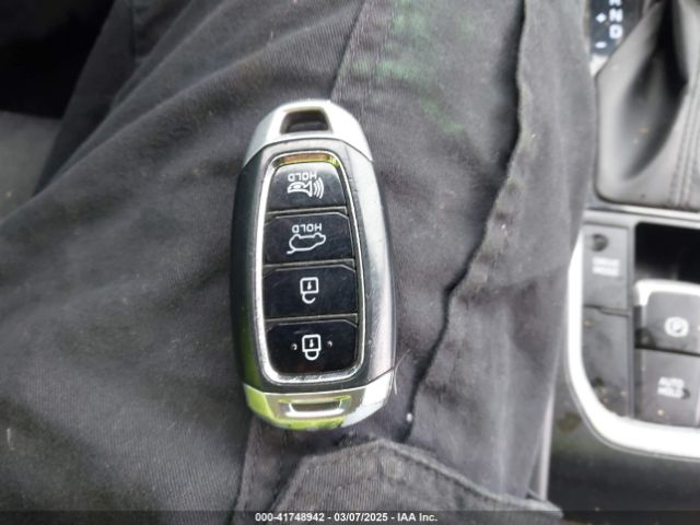 5NMS33AD8LH260329 Hyundai Santa Fe Sel