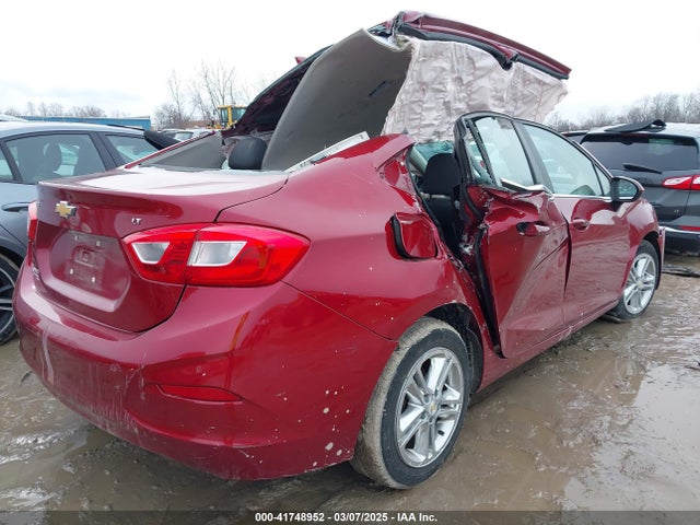 1G1BE5SM0H7238949 Chevrolet Cruze Lt Auto