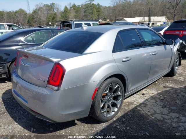 2018 CHRYSLER 300 2C3CCABGXJH243837 Photo 3