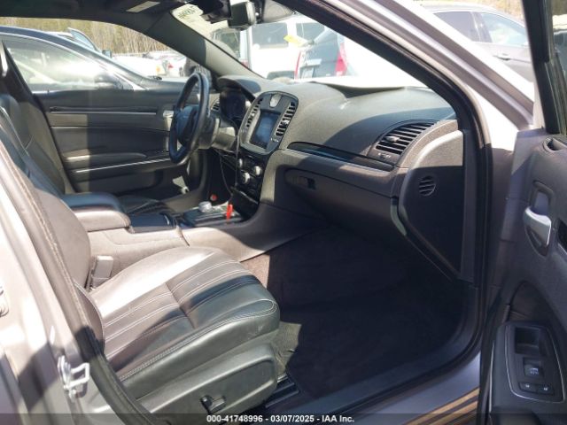 2018 CHRYSLER 300 2C3CCABGXJH243837 Photo 4