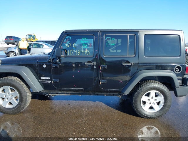 1C4BJWDG3FL771138 Jeep Wrangler Unlimited Sport