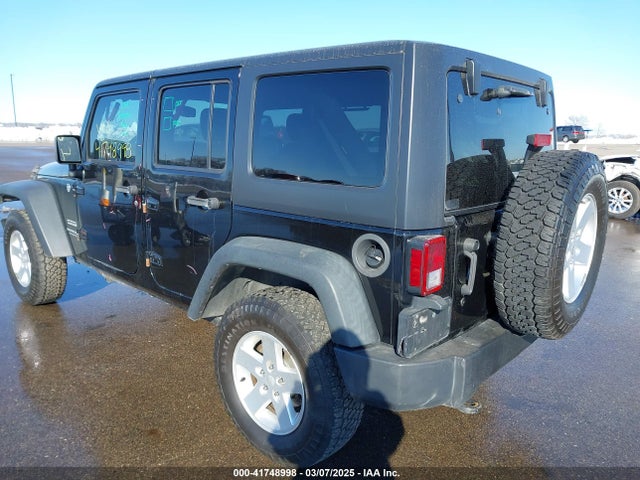 1C4BJWDG3FL771138 Jeep Wrangler Unlimited Sport