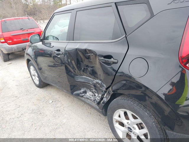 KNDJ23AU9N7183964 KIA SOUL LX
