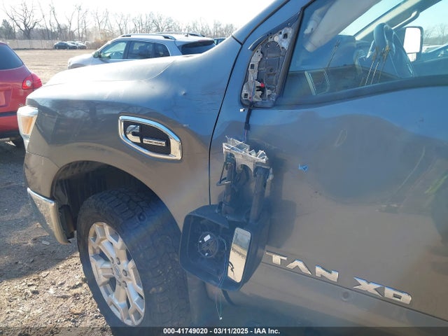 1N6BA1F4XHN507148 Nissan Titan Xd Sv Diesel