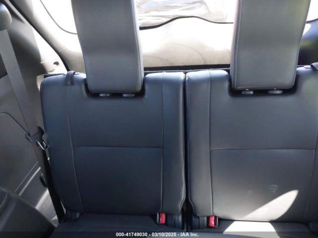 JA4AD3A33KZ030220 Mitsubishi Outlander Le