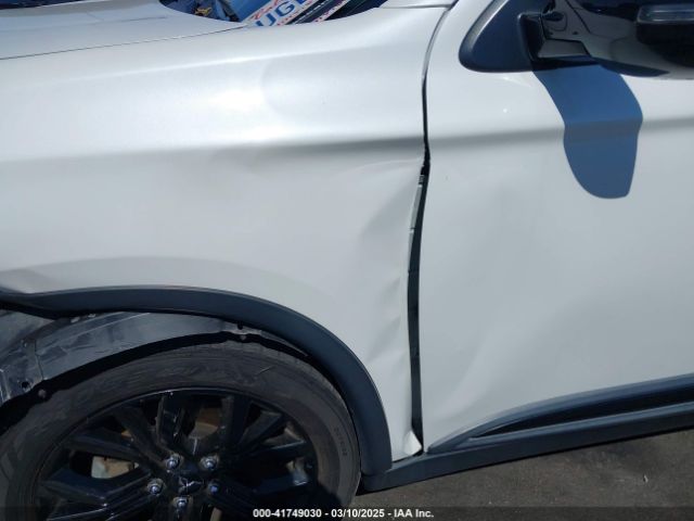 JA4AD3A33KZ030220 Mitsubishi Outlander Le