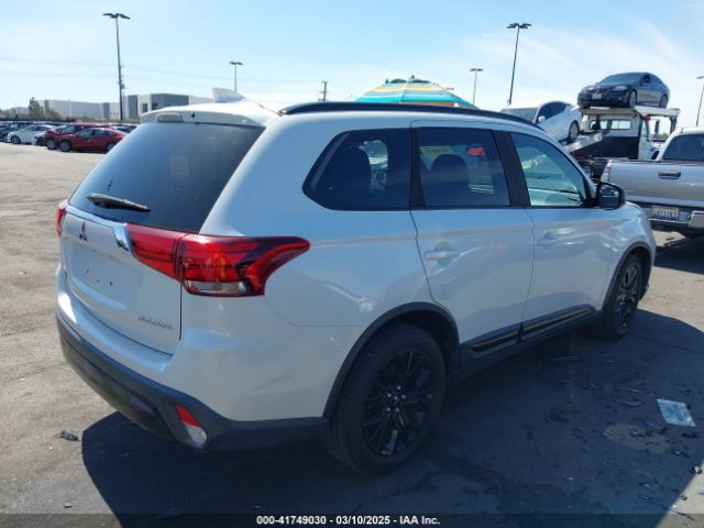 JA4AD3A33KZ030220 Mitsubishi Outlander Le