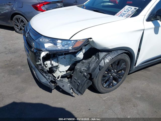 JA4AD3A33KZ030220 Mitsubishi Outlander Le