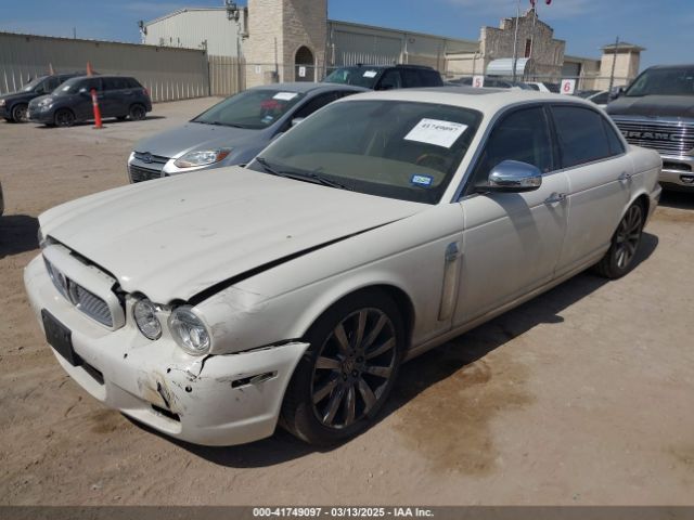2008 JAGUAR XJ SAJWA82BX8SH28725 Photo 1