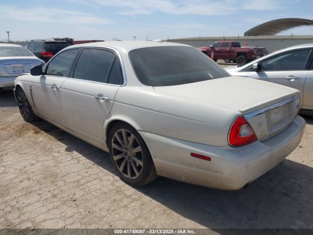 2008 JAGUAR XJ SAJWA82BX8SH28725 Photo 2