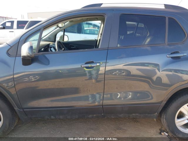 KL7CJPSB9MB324735 Chevrolet Trax Awd Lt