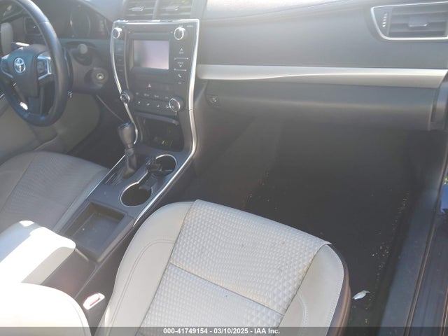 4T1BF1FK5FU941592 Toyota CAMRY SE
