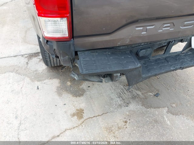 5TFRX5GN5HX089813 Toyota Tacoma Sr
