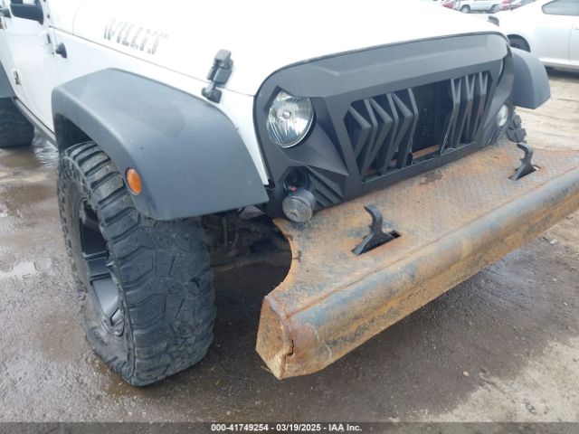 1C4BJWDG3GL167963 Jeep Wrangler Unlimited Willys Wheeler