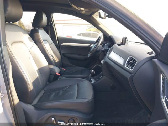 WA1GFCFS4GR008058 Audi Q3 2.0t Premium Plus