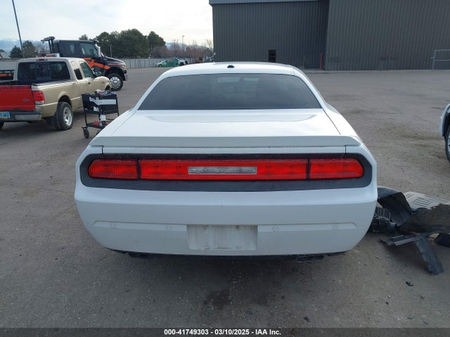 Dodge Challenger 2014 2C3CDYAG2EH123527 Image 16