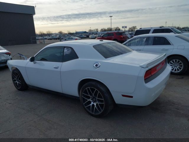 2014 DODGE CHALLENGER 2C3CDYAG2EH123527 Photo 2