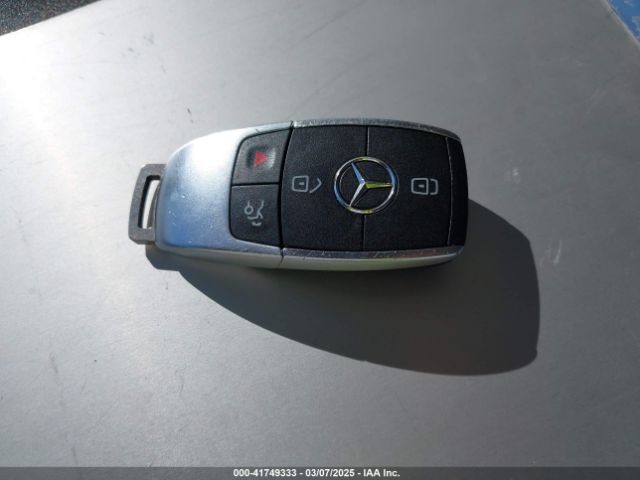 W1N4M4GB6LW033647 Mercedes-Benz GLB 250