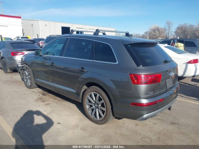 WA1LHAF78JD033266 Audi Q7 2.0t Premium