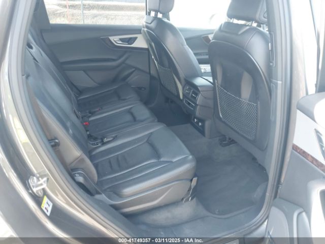 WA1LHAF78JD033266 Audi Q7 2.0t Premium