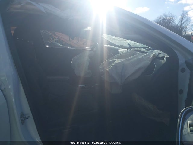 1G1ZD5ST9JF246083 Chevrolet MALIBU LT
