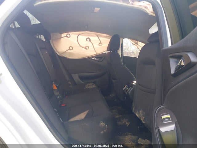 1G1ZD5ST9JF246083 Chevrolet MALIBU LT