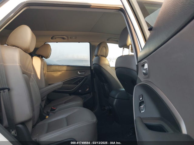 Hyundai Santa Fe Limited 2016 KM8SR4HF2GU133307 Image 8