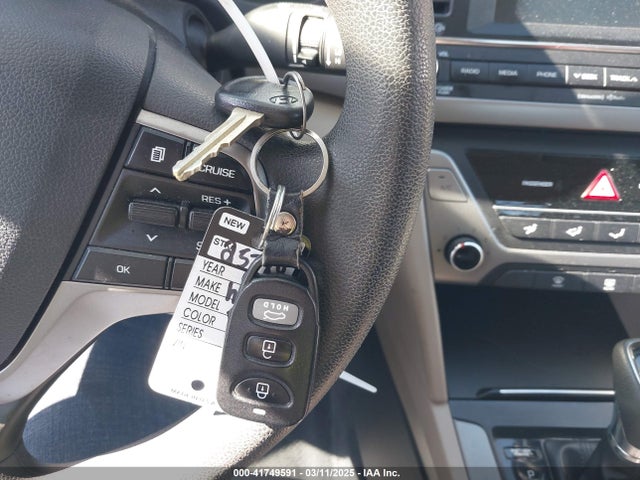 Hyundai ELANTRA SEL 2018 5NPD84LF7JH220113 Image 11