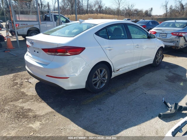 Hyundai ELANTRA SEL 2018 5NPD84LF7JH220113 Image 4