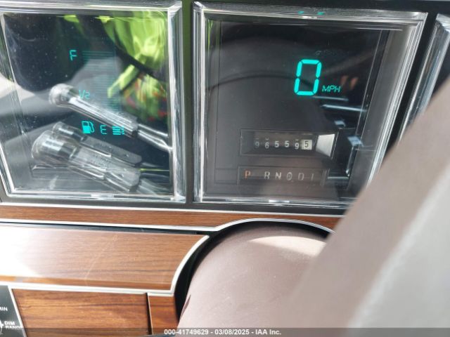 1988 LINCOLN TOWN CAR 1LNBM82F1JY730690 Photo 6