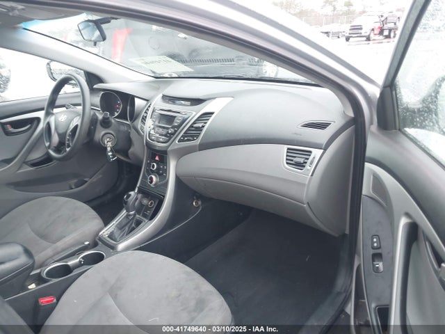 5NPDH4AE4EH525228 Hyundai ELANTRA SE