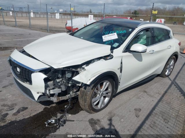 SJKCH5CP8KA010331 Infiniti Qx30 Luxe