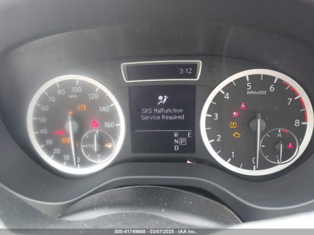 SJKCH5CP8KA010331 Infiniti Qx30 Luxe