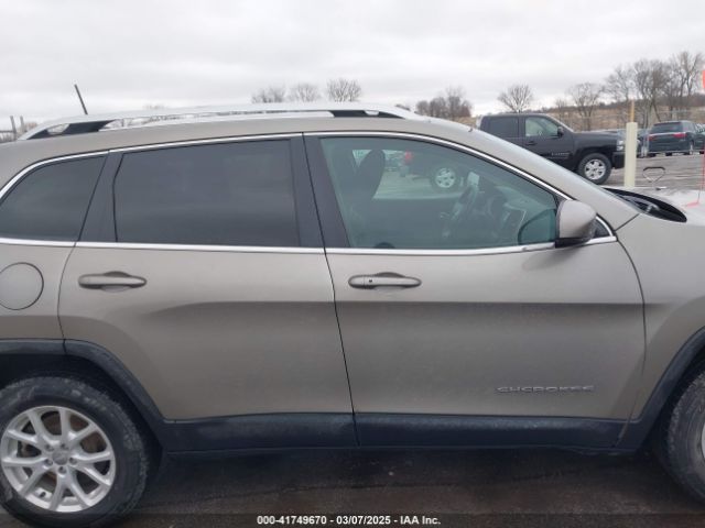 1C4PJMCS1GW356318 Jeep Cherokee Latitude