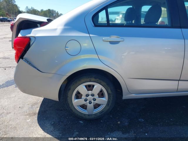 1G1JA5SH5F4148334 Chevrolet Sonic Ls Auto