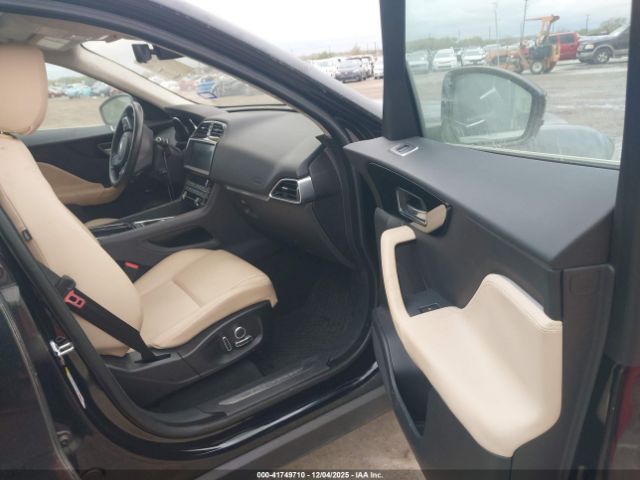 2020 JAGUAR F-PACE SADCJ2FX2LA621639 Photo 4