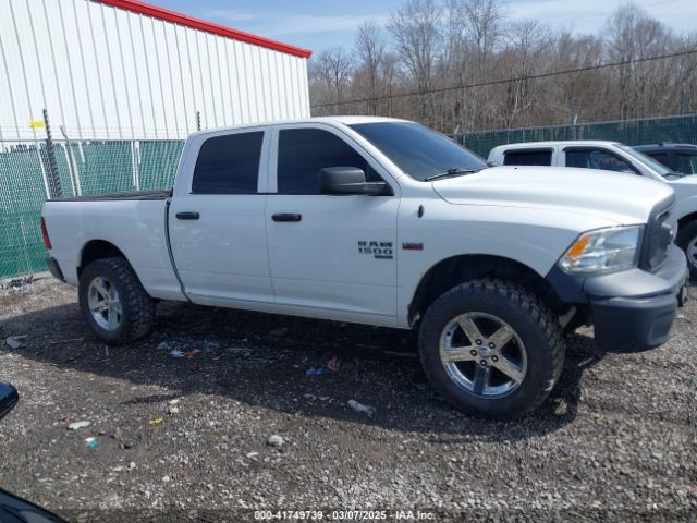 1C6RR7ST2KS731153 RAM 1500 Classic Tradesman  4x4 6'4 Box
