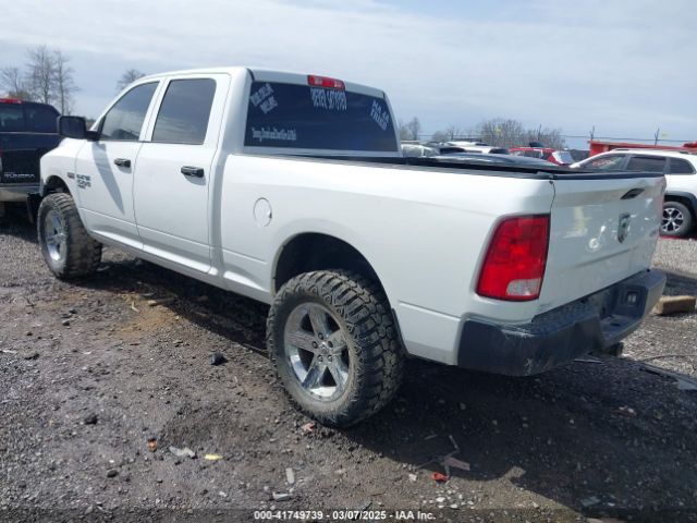 1C6RR7ST2KS731153 RAM 1500 Classic Tradesman  4x4 6'4 Box