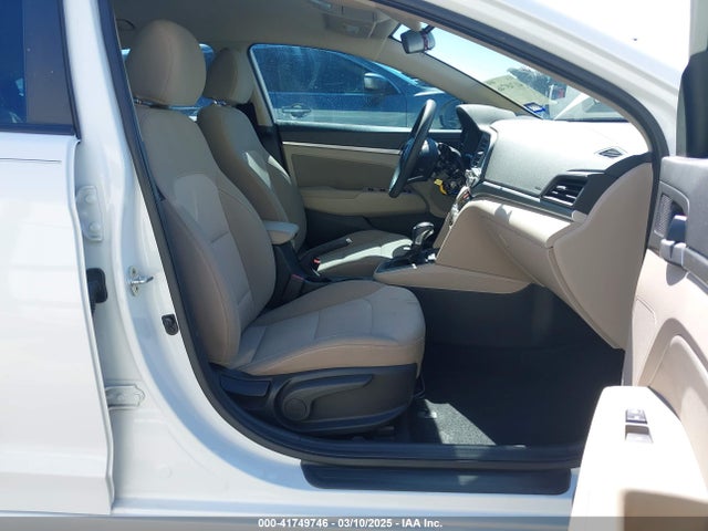 5NPD84LF5LH505511 Hyundai ELANTRA SEL