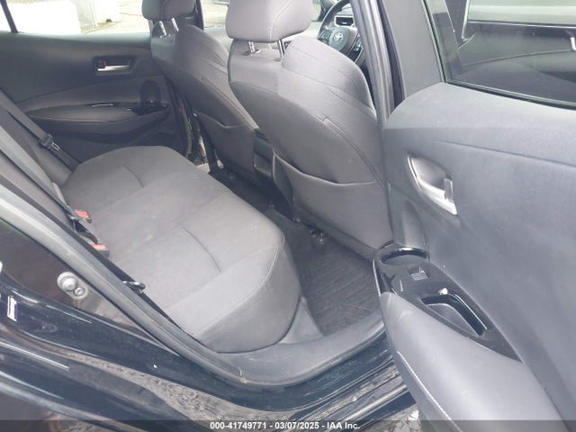 JTNK4RBE1K3047058 Toyota COROLLA SE