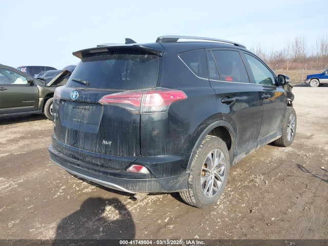 JTMRJREV8HD060092 Toyota Rav4 Hybrid Xle