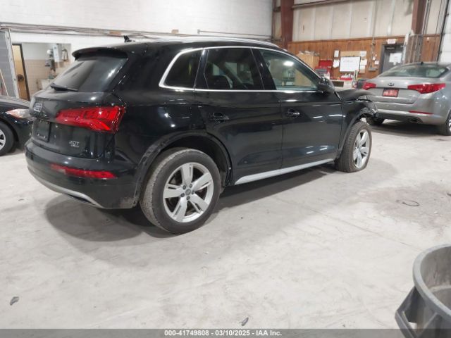 WA1BNAFY0J2237648 Audi Q5 2.0t Premium/2.0t Tech Premium