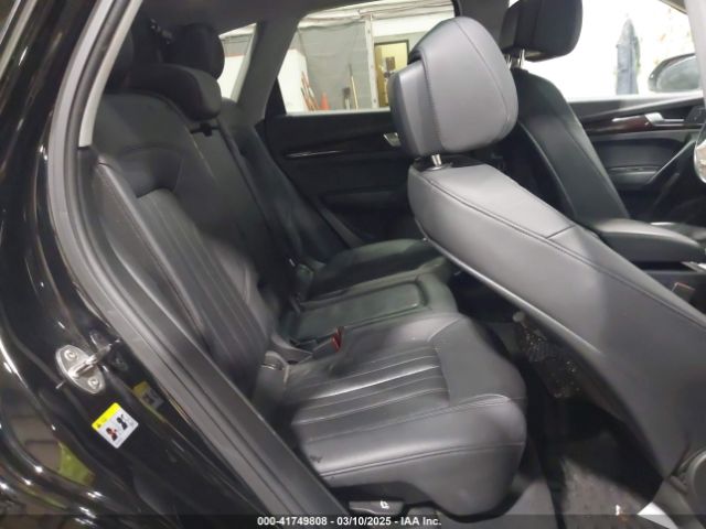 WA1BNAFY0J2237648 Audi Q5 2.0t Premium/2.0t Tech Premium