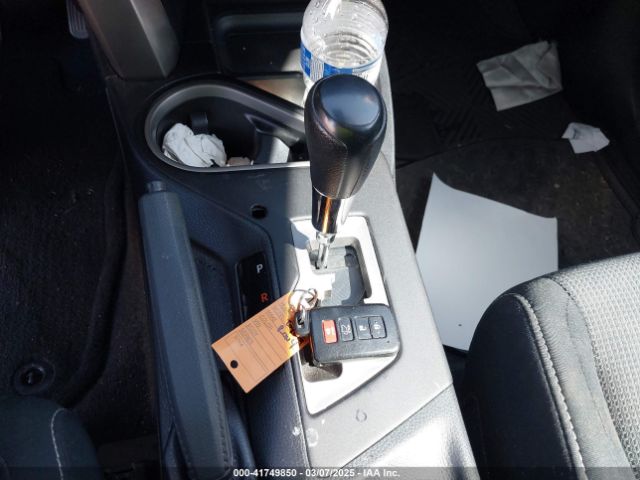 2T3RFREV5JW783814 Toyota Rav4 Xle