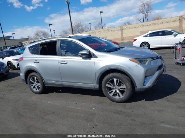 2T3RFREV5JW783814 Toyota Rav4 Xle