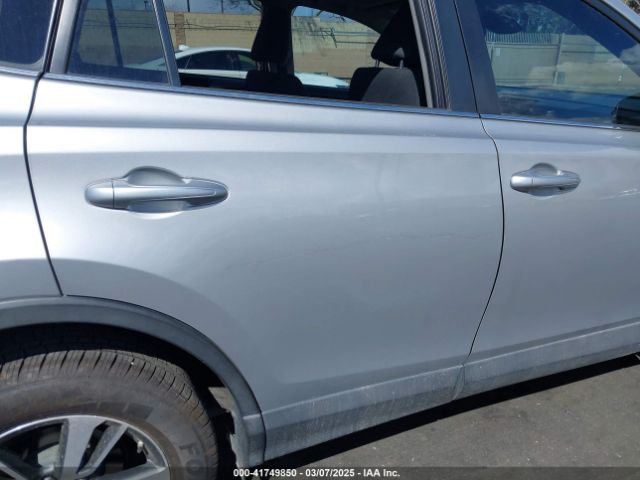 2T3RFREV5JW783814 Toyota Rav4 Xle