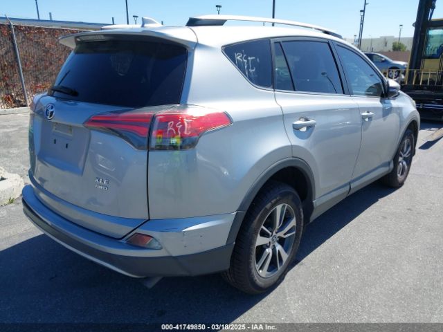 2T3RFREV5JW783814 Toyota Rav4 Xle