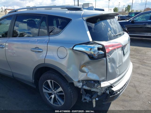 2T3RFREV5JW783814 Toyota Rav4 Xle