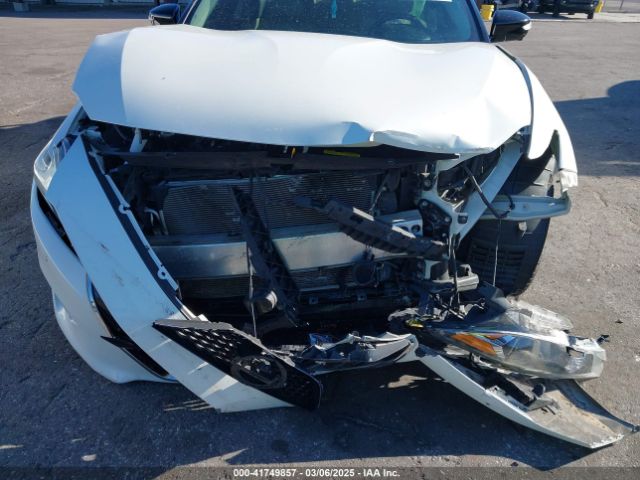 1N4AA6AP8JC365273 Nissan Maxima 3.5 Platinum