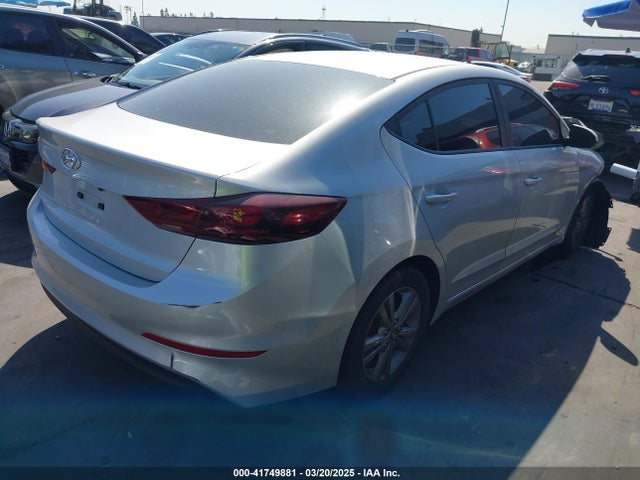 KMHD74LF2JU609343 Hyundai ELANTRA SE
